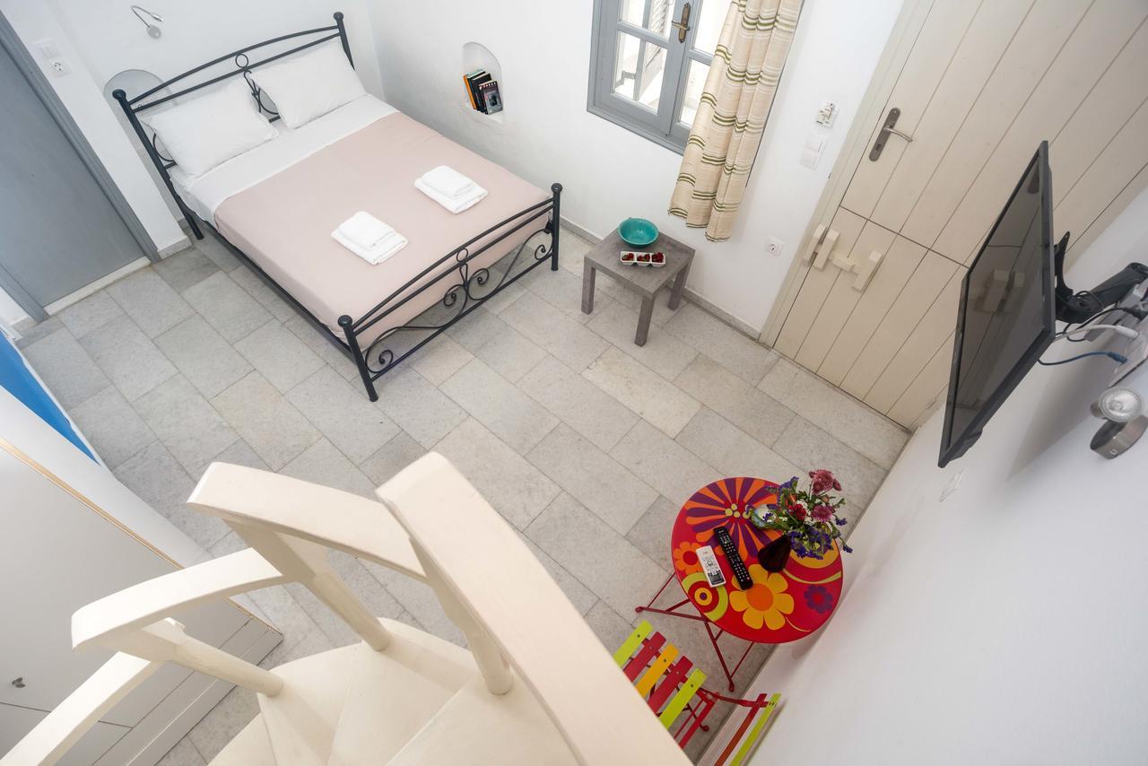 Depis Suites Naxos City Exterior foto